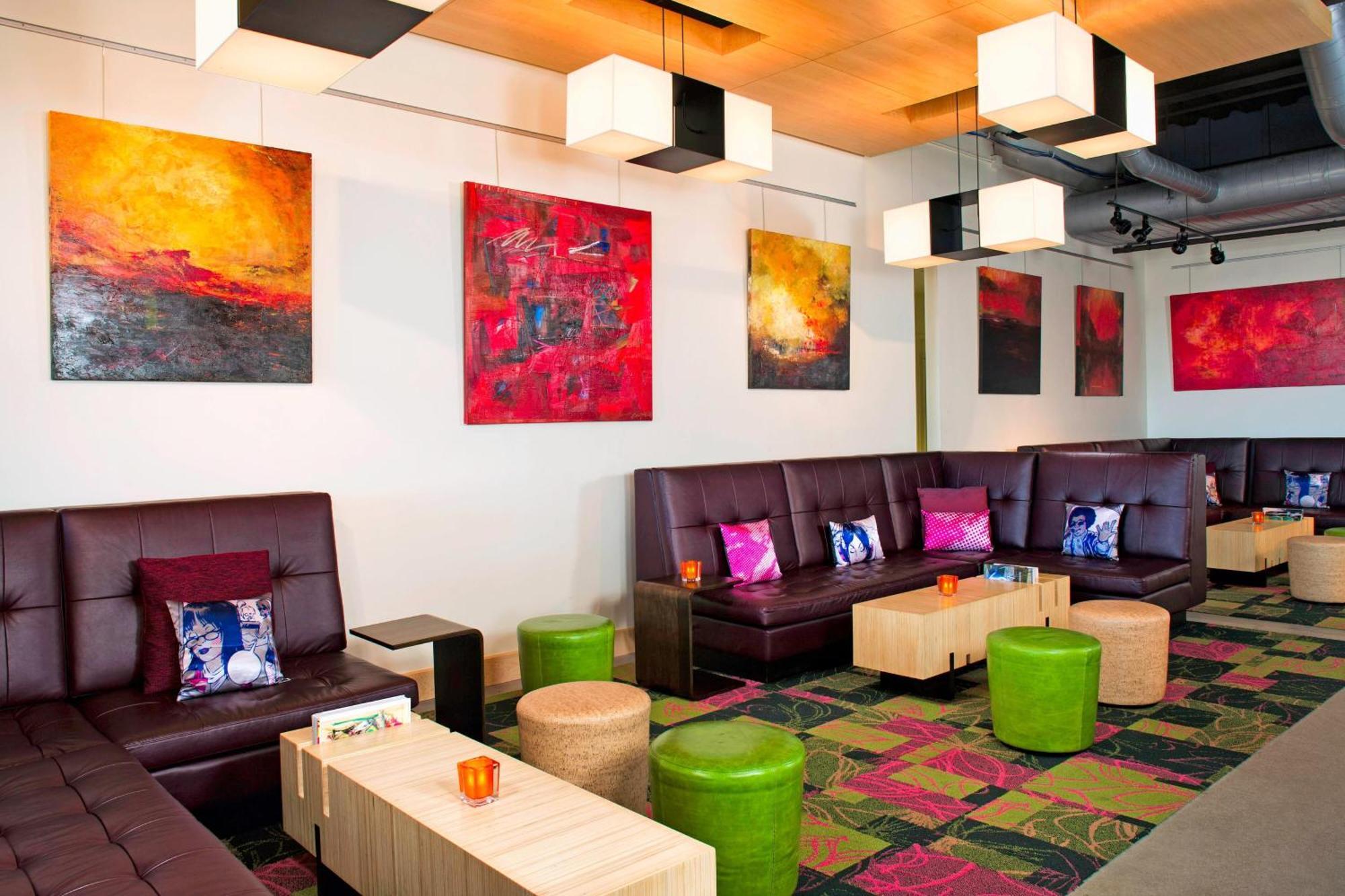 Отель Aloft Cleveland Downtown Экстерьер фото