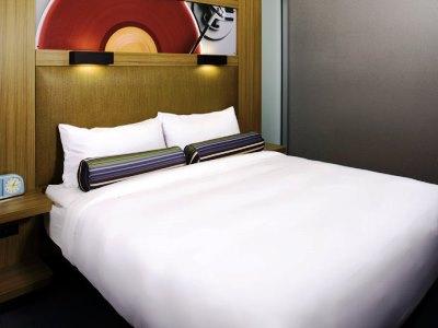 Отель Aloft Cleveland Downtown Экстерьер фото